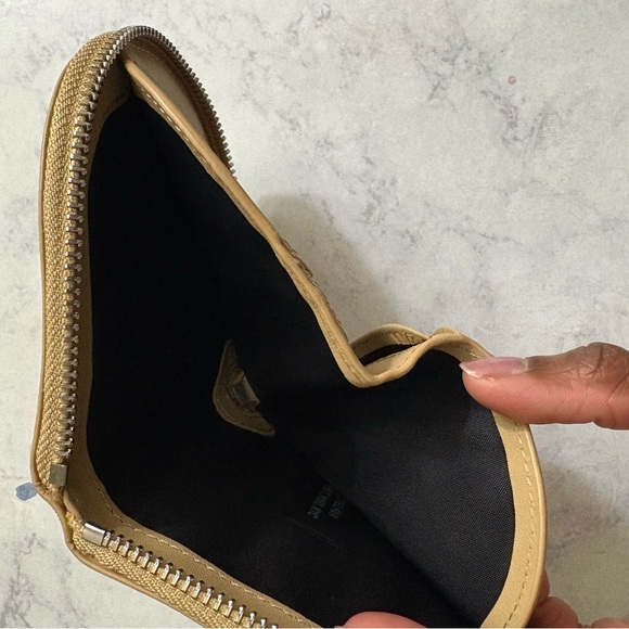 Telfar Cream Wallet - Picture 7 of 7